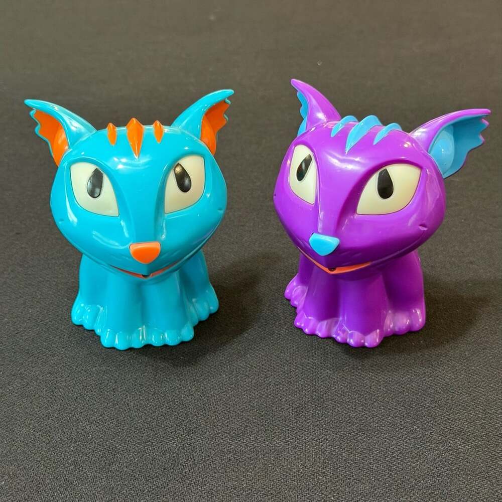 Hasbro Magic Jinn Interactive Electronic Talking Toys 20 Questions Purple & Teal